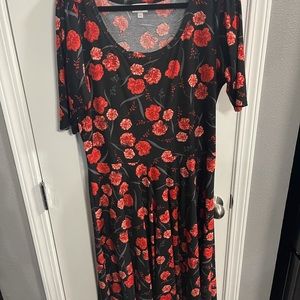 Lularoe Nicole Dress - size 2X (red flowers)